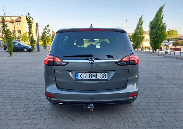 Opel Zafira cena 48900 przebieg: 181900, rok produkcji 2016 z Garwolin małe 379